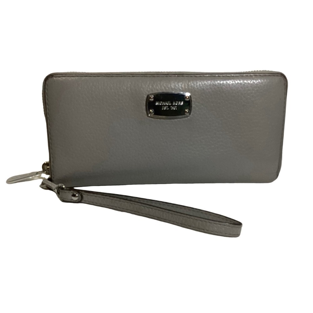 Michael Kors pebbled Gray leather wallet